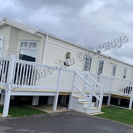 Jems Hot-Tub Getaways 6 Berth At Tattershall Lakes Buitenkant foto
